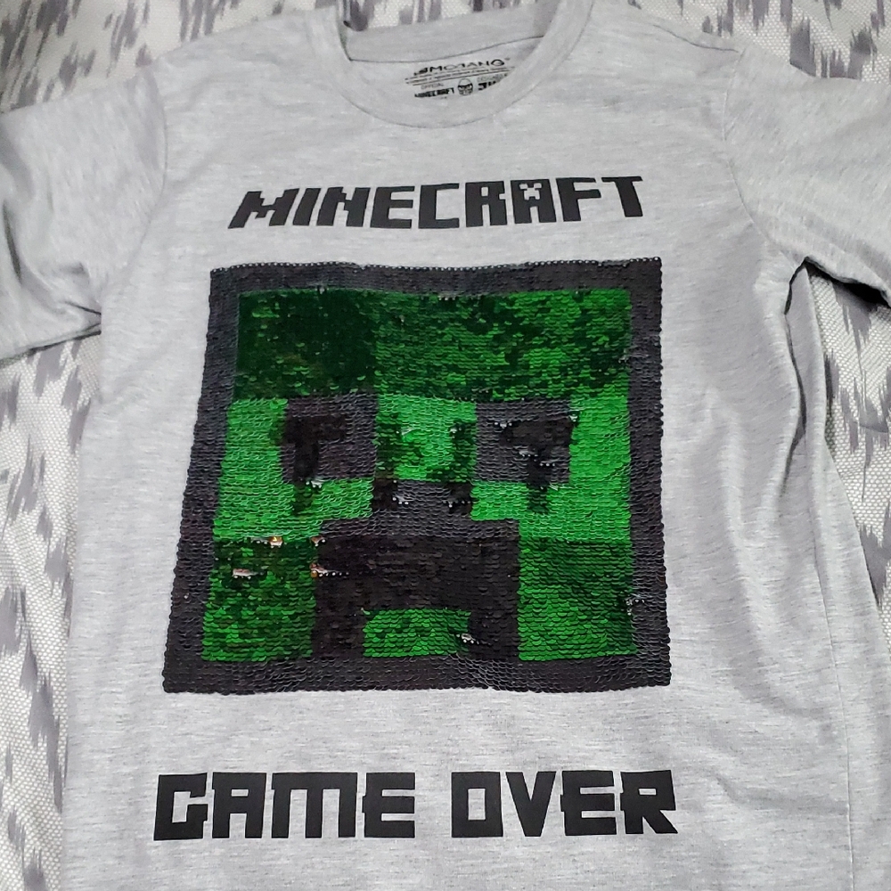 Gray Long Sleeve Minecraft Creeper Tee